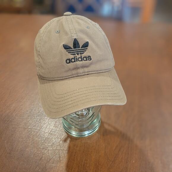 Adidas Cap Hat Trefoil Logo Relaxed 100 % Cotton Strap Back Khaki - Picture 1 of 10